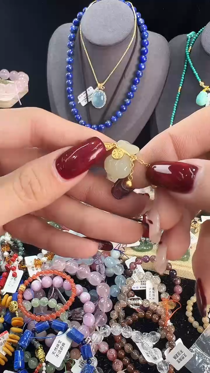 【闪购商品】和田玉颈饰银S925镶嵌吊坠