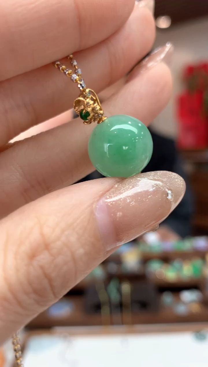 【闪购商品】翡翠吊坠(不含链)18K金镶嵌圆珠