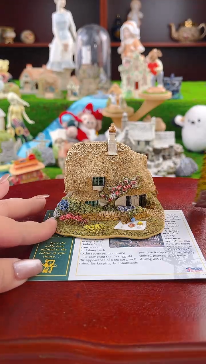 【闪购商品】紫砂茶宠中古小房子