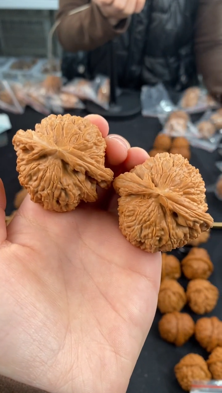 【闪购商品】文玩核桃把件白狮子45-x454