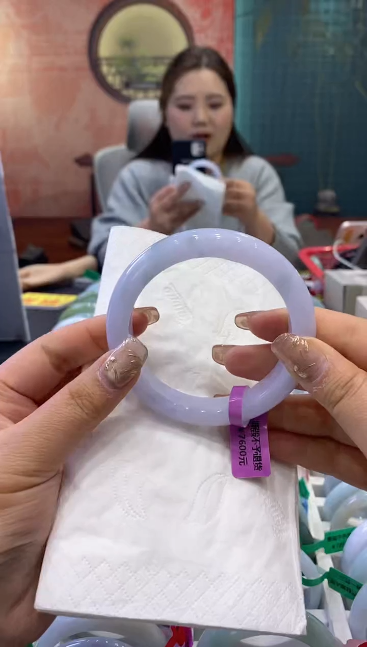 【闪购商品】翡翠手镯未镶嵌多人0011050