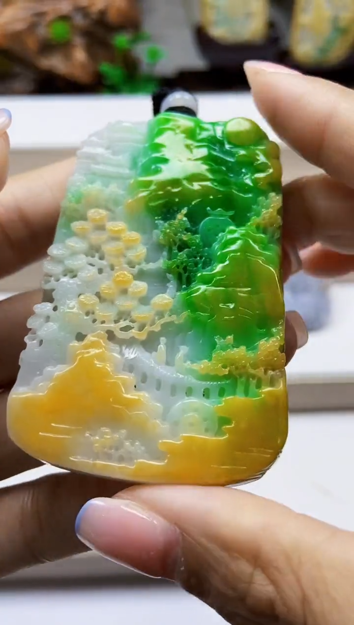 颈饰未镶嵌翡翠翡翠A货