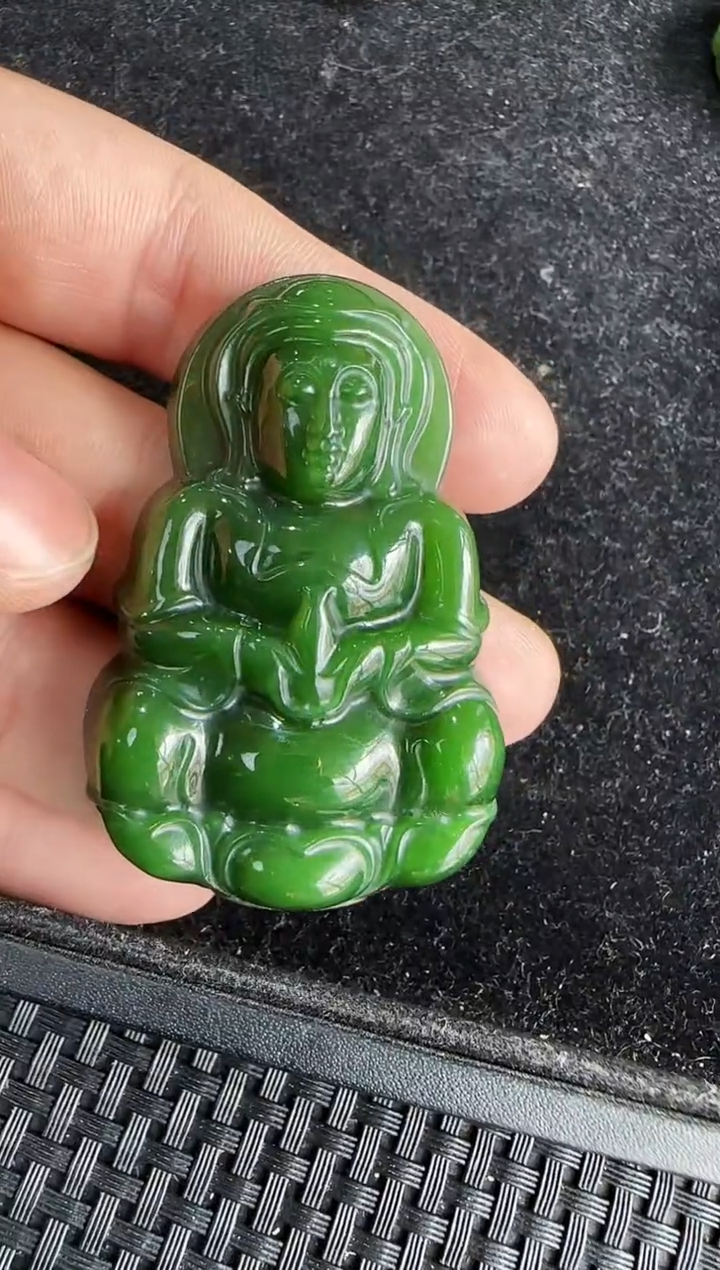 和田玉未镶嵌颈饰观音