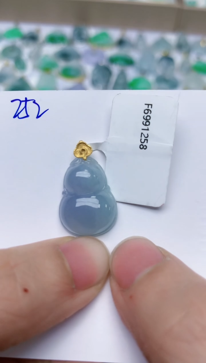 【闪购商品】翡翠颈饰18K金镶嵌天然翡翠A货    