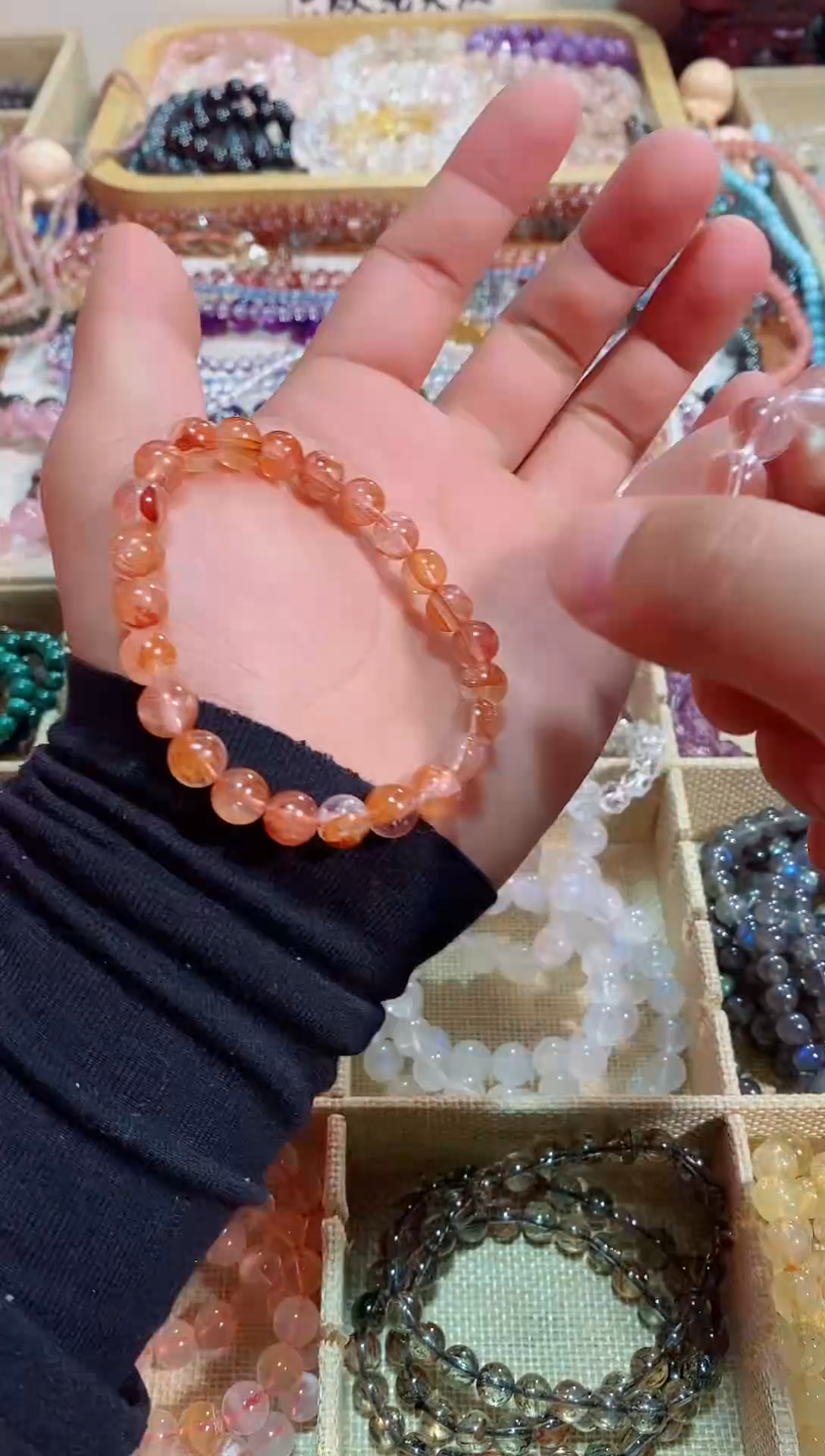 【闪购商品】水晶手链未镶嵌红胶花8m+（多样性发其一)