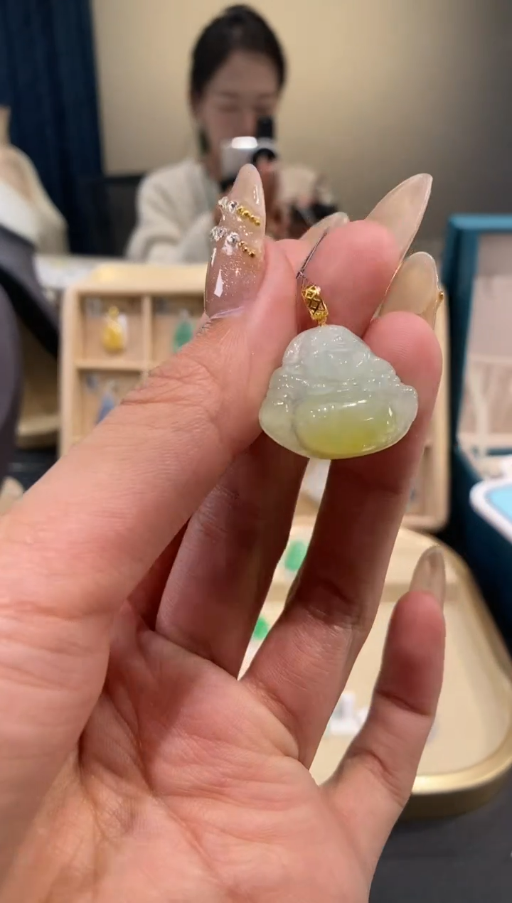 【闪购商品】翡翠吊坠(不含链)18K金镶嵌佛公