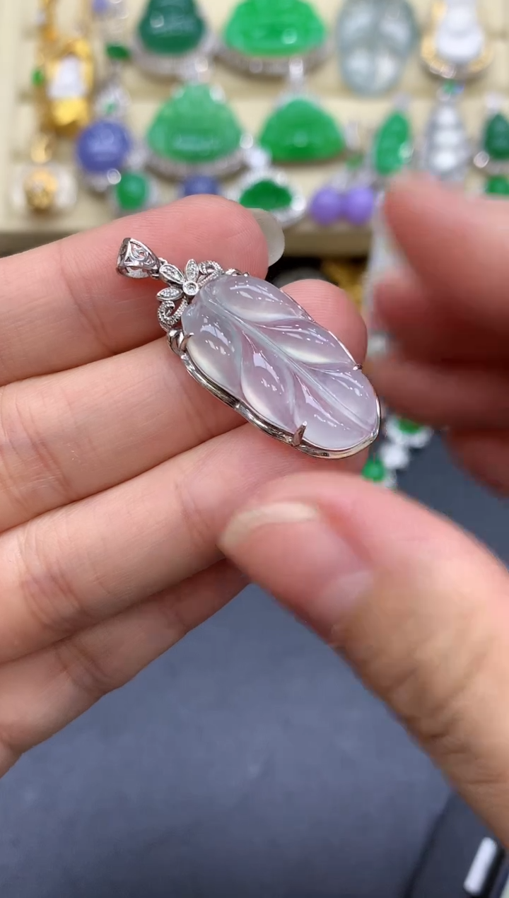 颈饰18K金镶嵌翡翠210-中国好珍宝