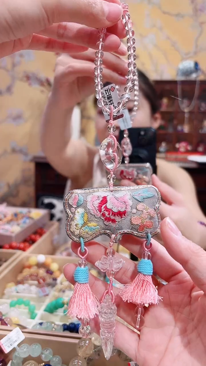 吊坠(不含链)未镶嵌水晶设计款