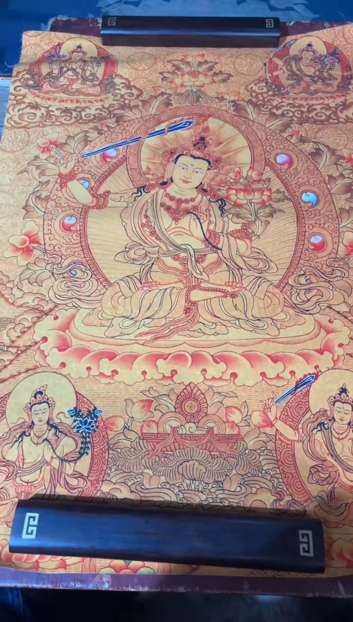 卷轴画龙妹的唐卡tk16
