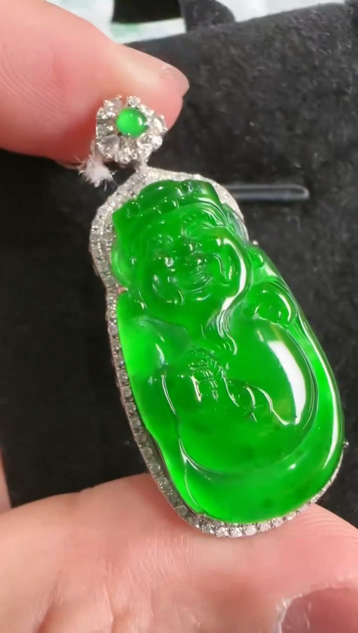 【闪购商品】翡翠吊坠(不含链)18K金镶嵌··