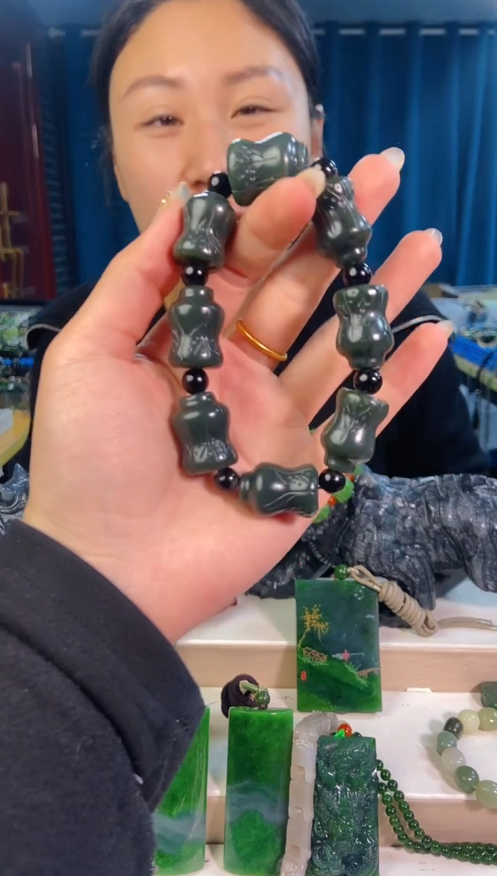 【闪购商品】和田玉挂件未镶嵌1