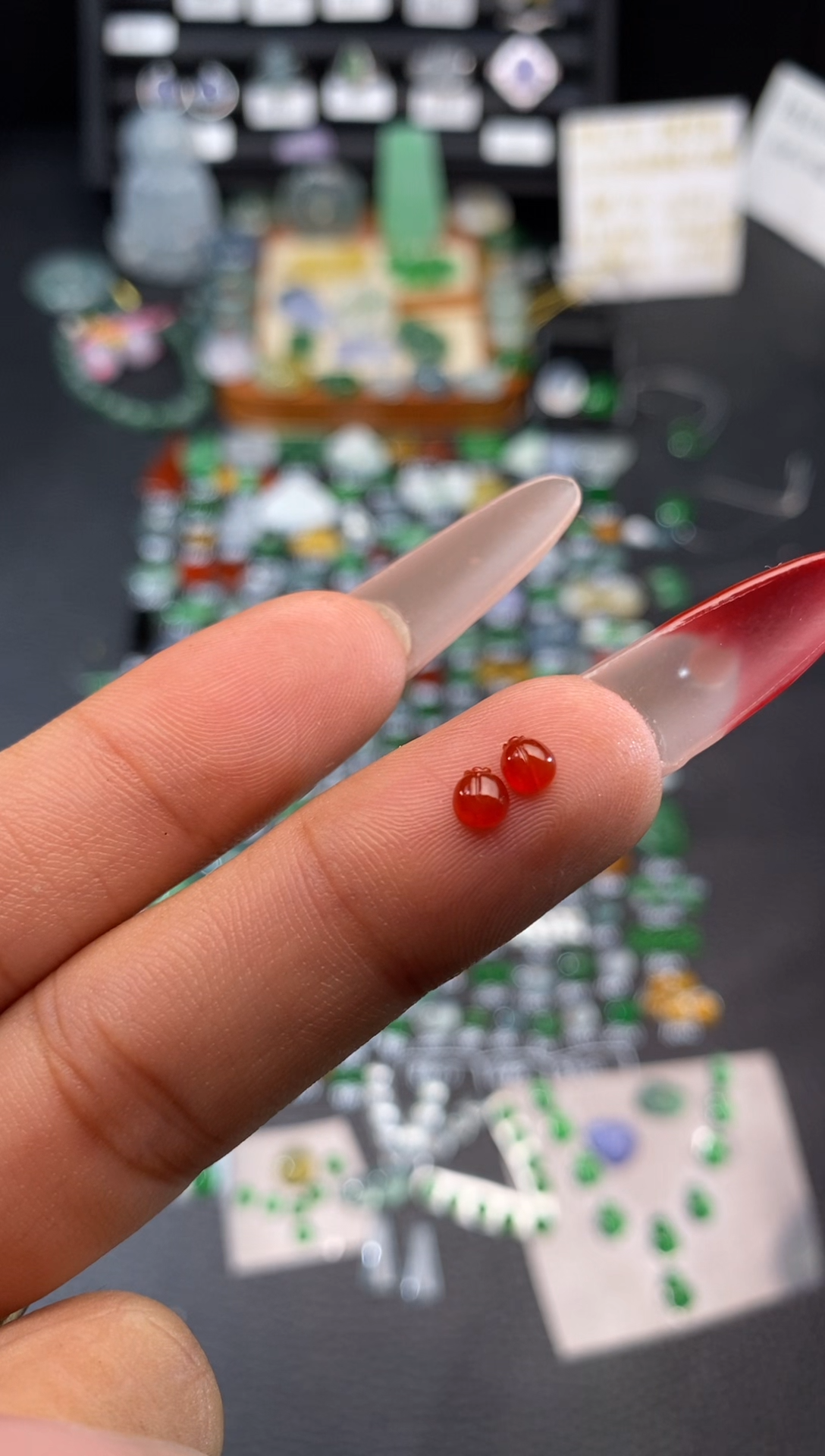 【闪购商品】翡翠挂件未镶嵌虫