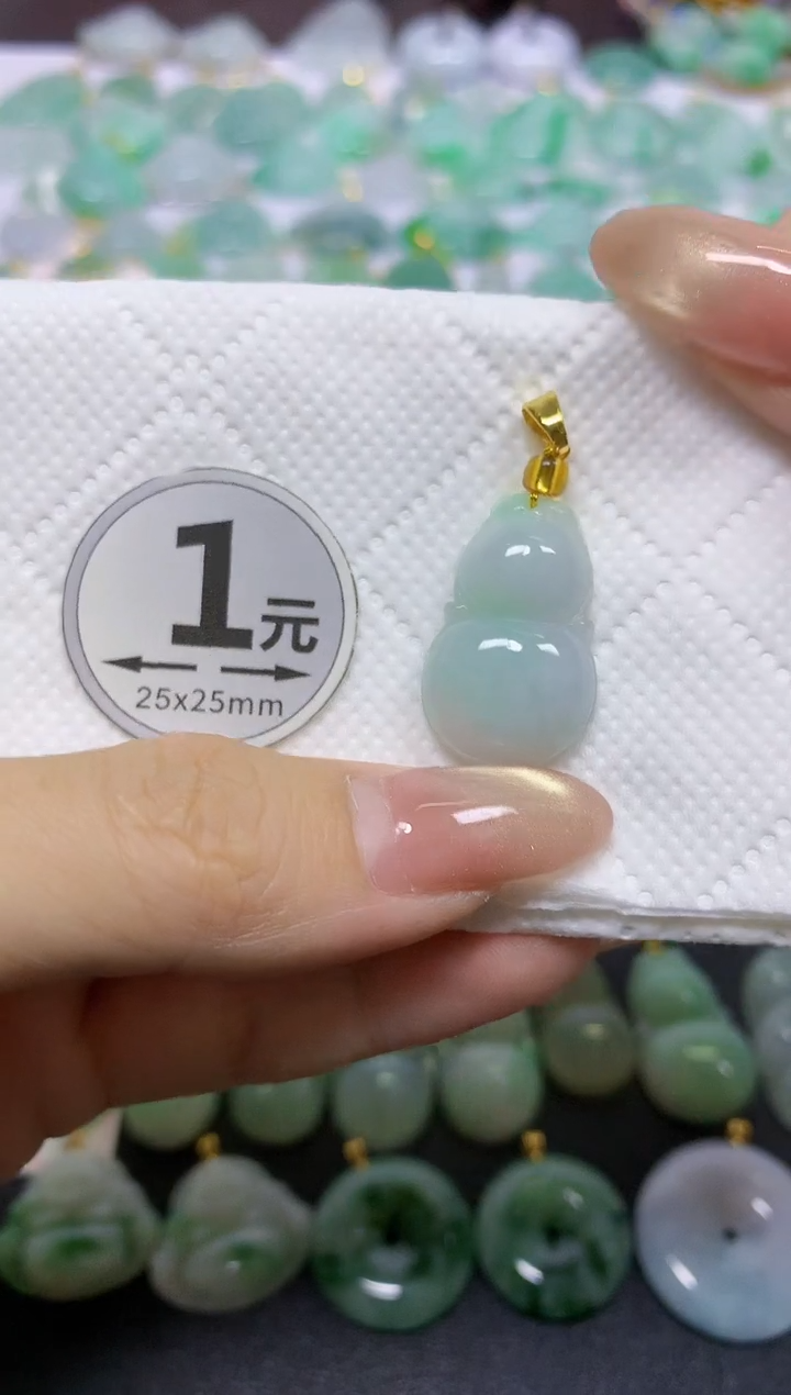 颈饰未镶嵌翡翠天然翡翠A货