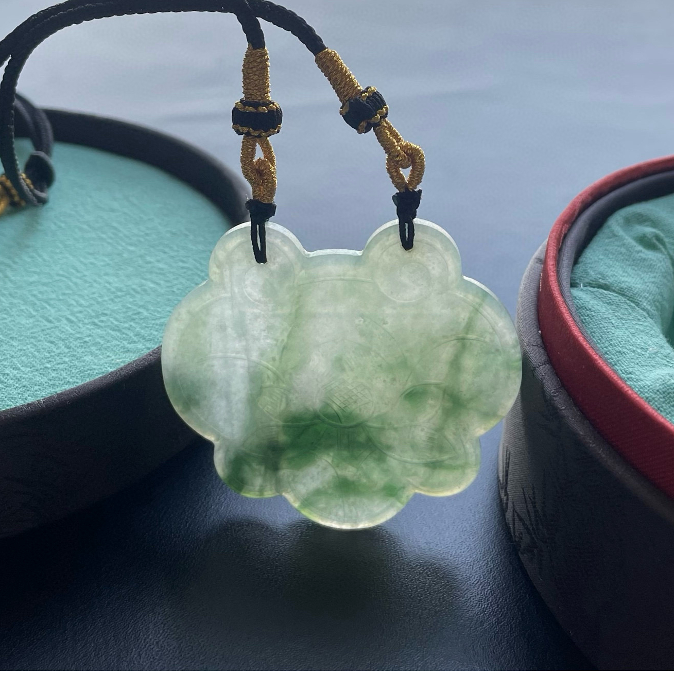 【静心】“青莲吉祥”老翡翠锁牌吊坠