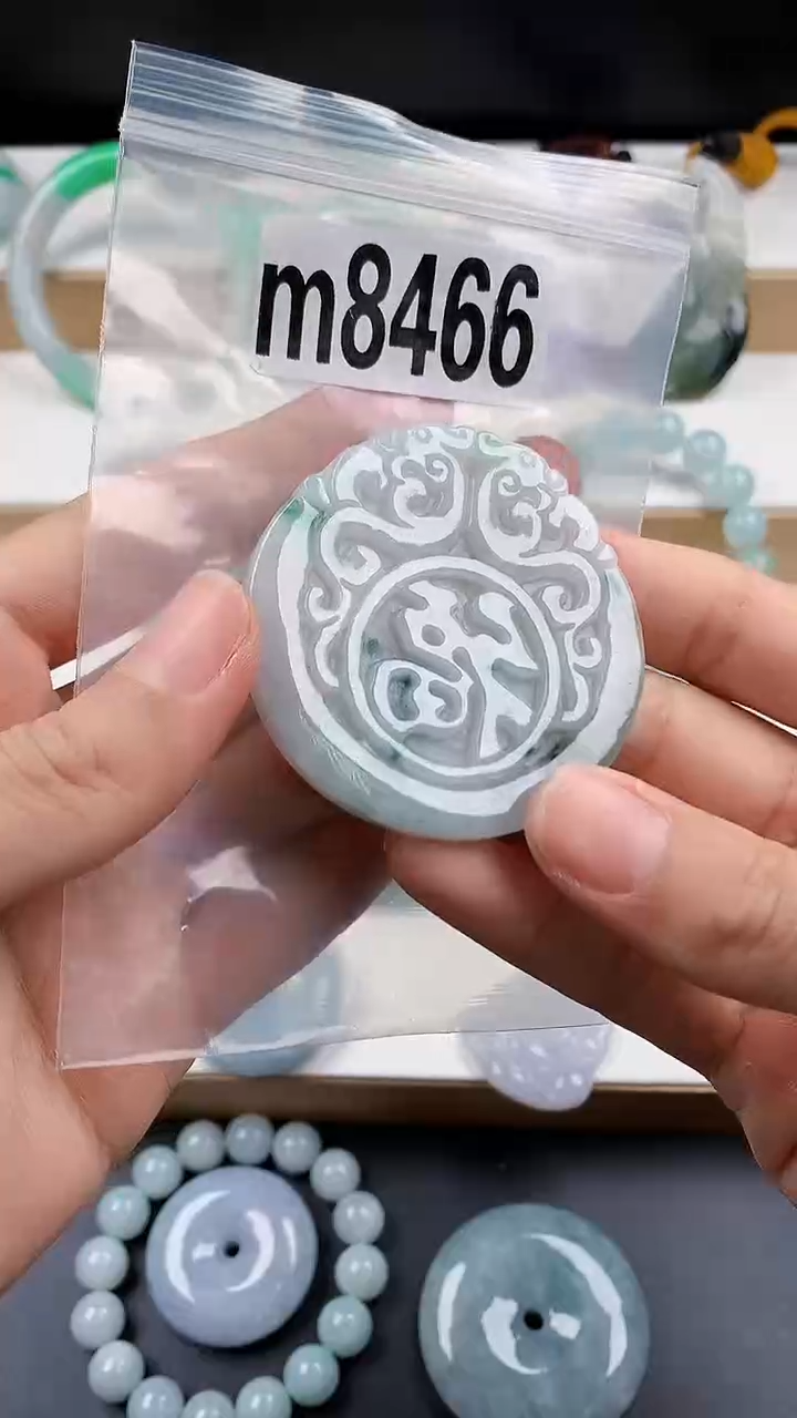 颈饰未镶嵌翡翠天然翡翠吊坠挂件
