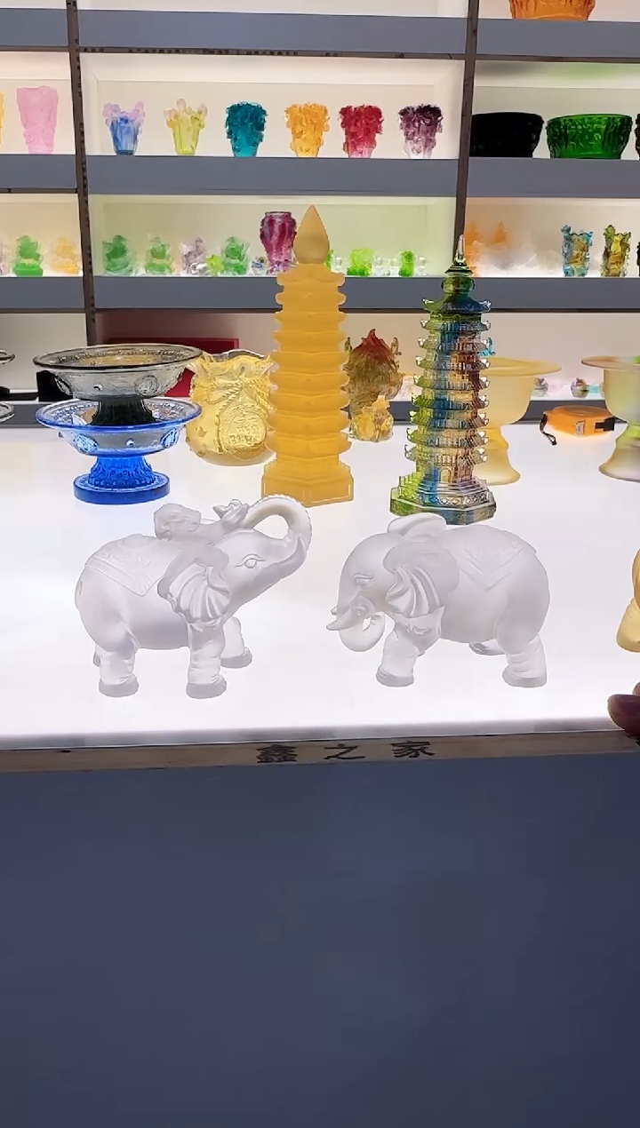 手工艺品琉璃白色小象一对