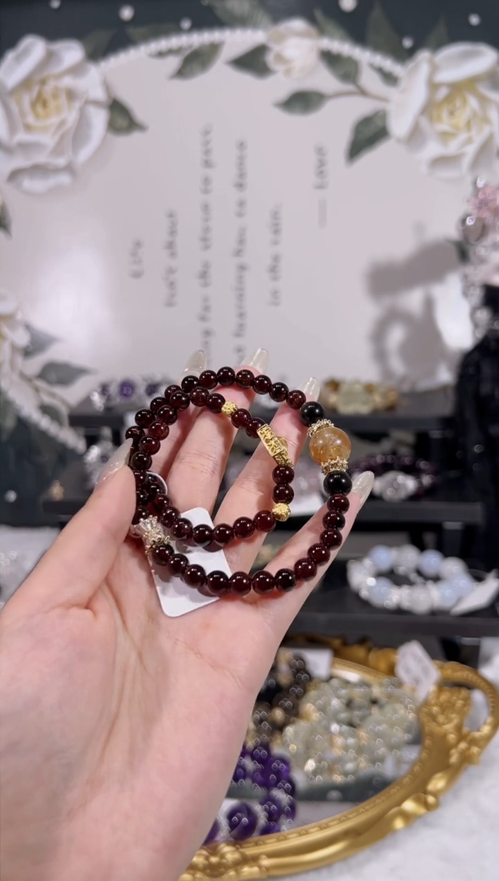 【闪购商品】水晶手链未镶嵌天然水晶默认微瑕 多样性发货发其一