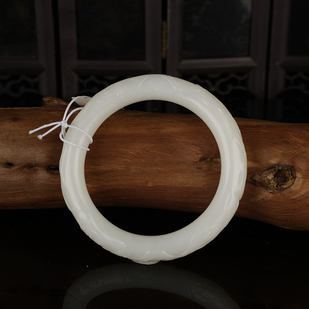 XL10315二十世纪和田玉手镯58.6