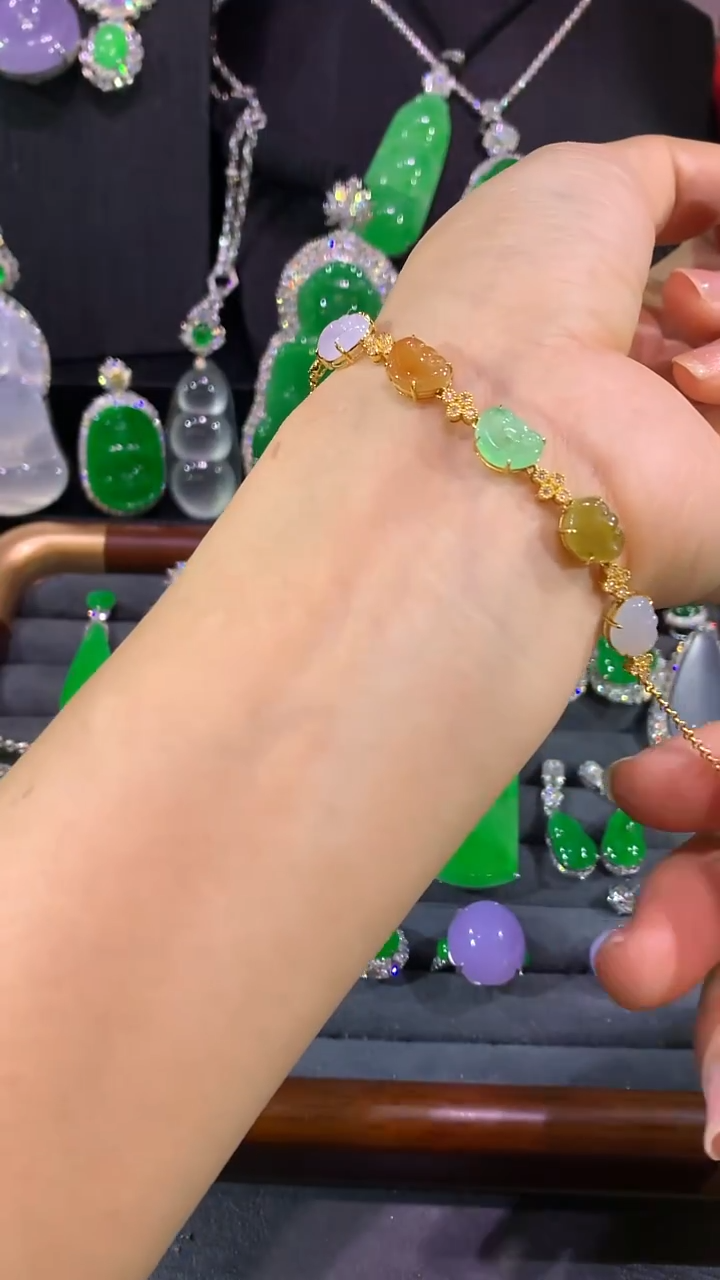 18K金镶嵌手链翡翠手链