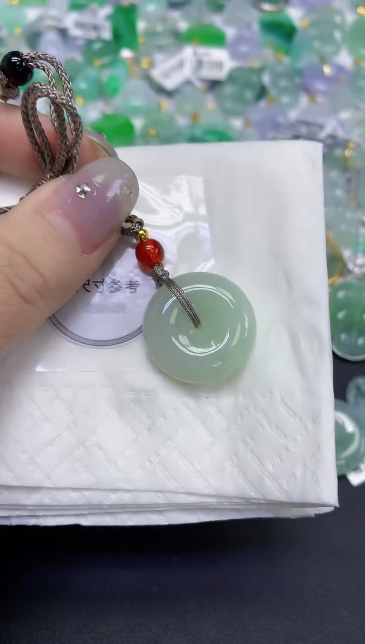 颈饰未镶嵌翡翠天然缅甸翡翠A货百元以上9元证书费自理