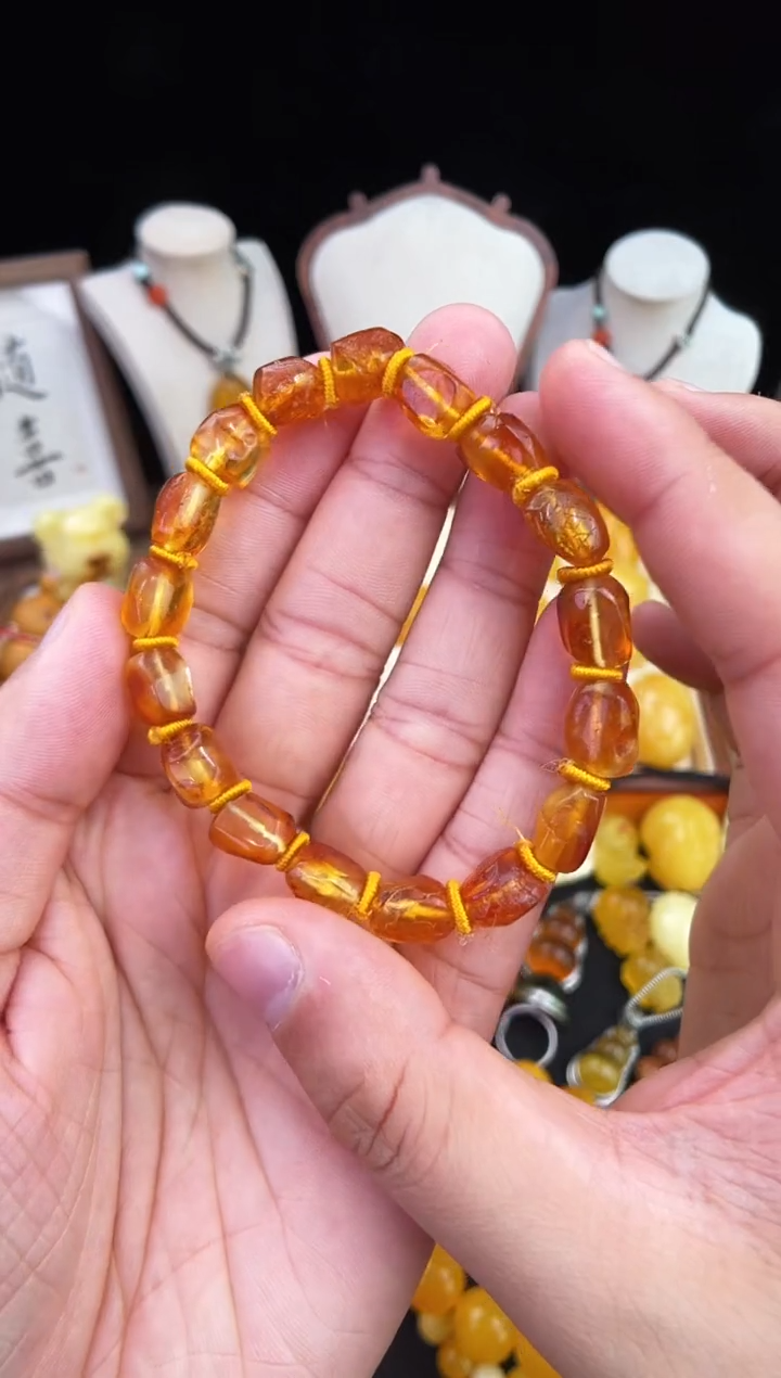 琥珀未镶嵌珠宝奇石柒月