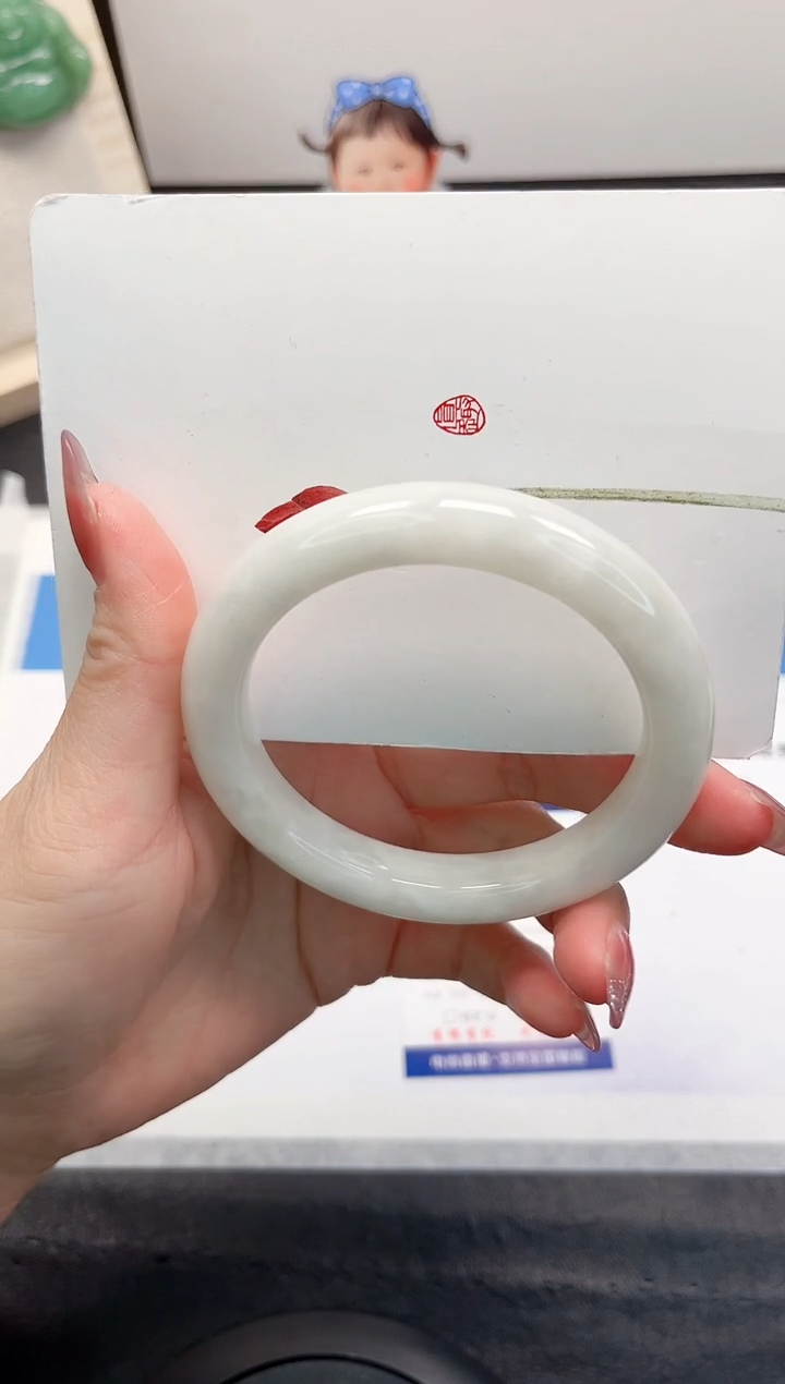 【闪购商品】和田玉手镯未镶嵌18-60.5