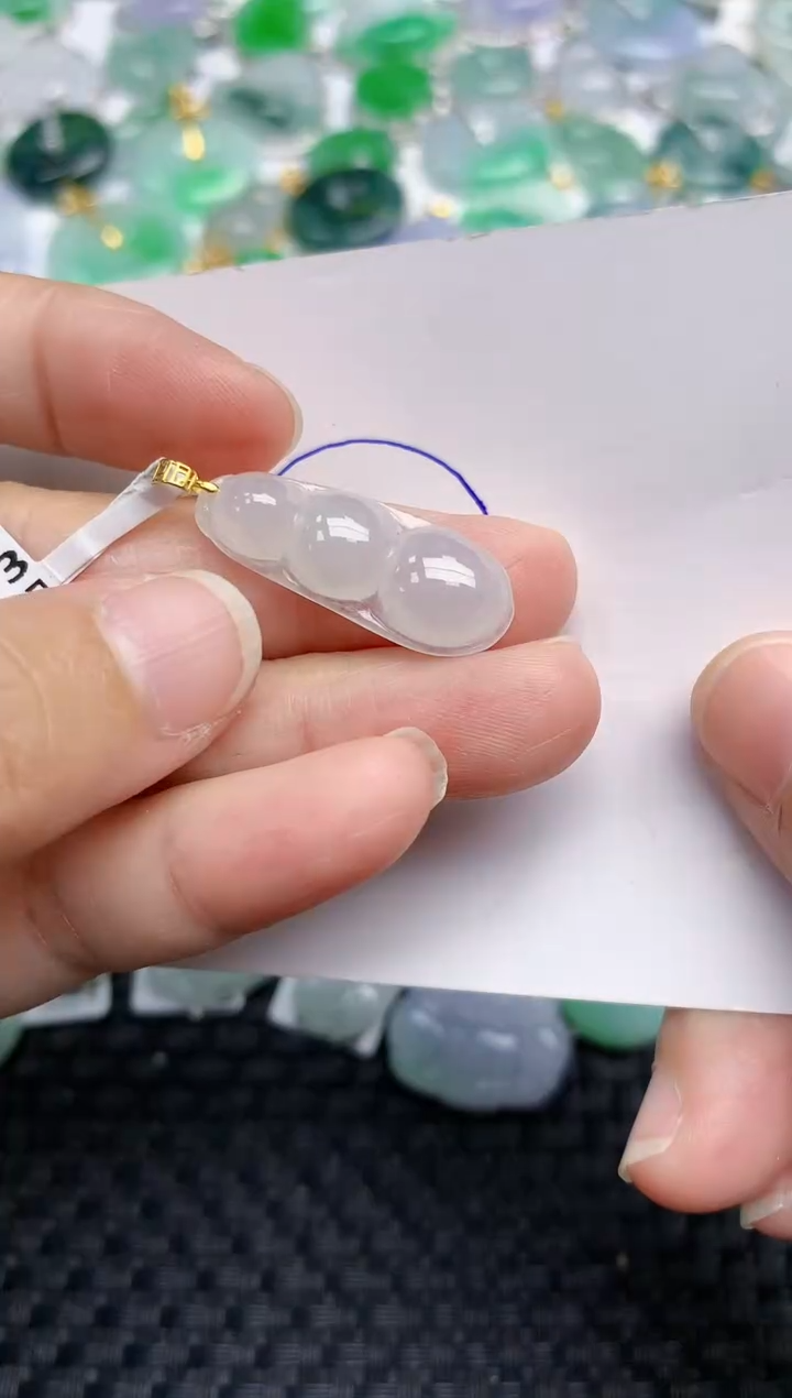 颈饰未镶嵌翡翠天然缅甸A货翡翠百元以上9元证书费自理