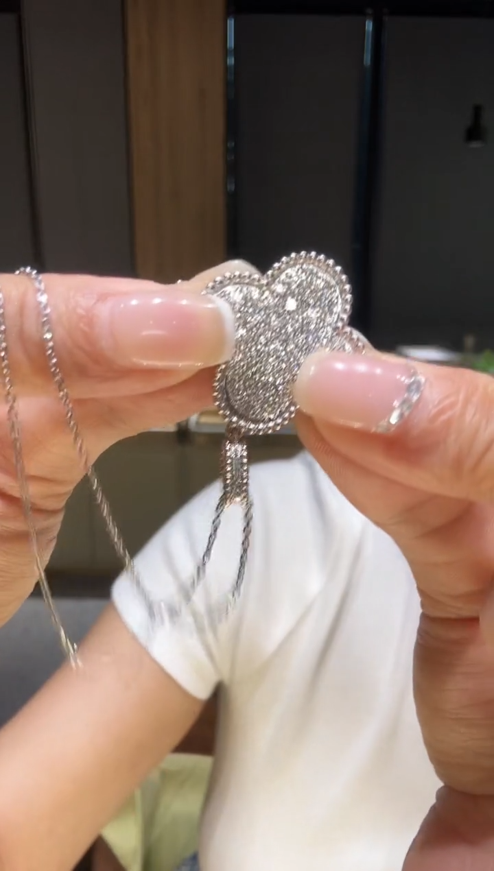 【闪购商品】钻石项链18K金镶嵌四叶草