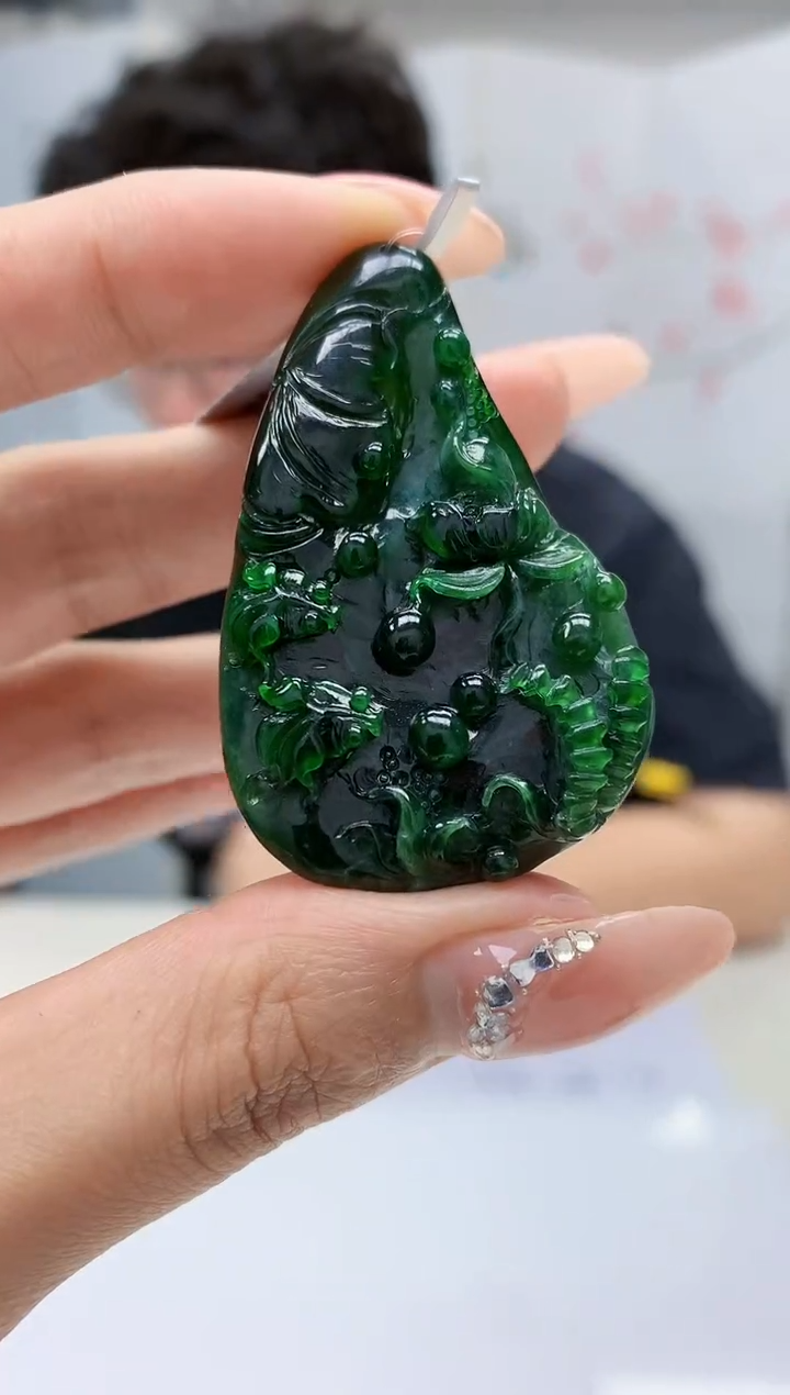 【闪购商品】定制翡翠未镶嵌4688MM-毛货挂件58