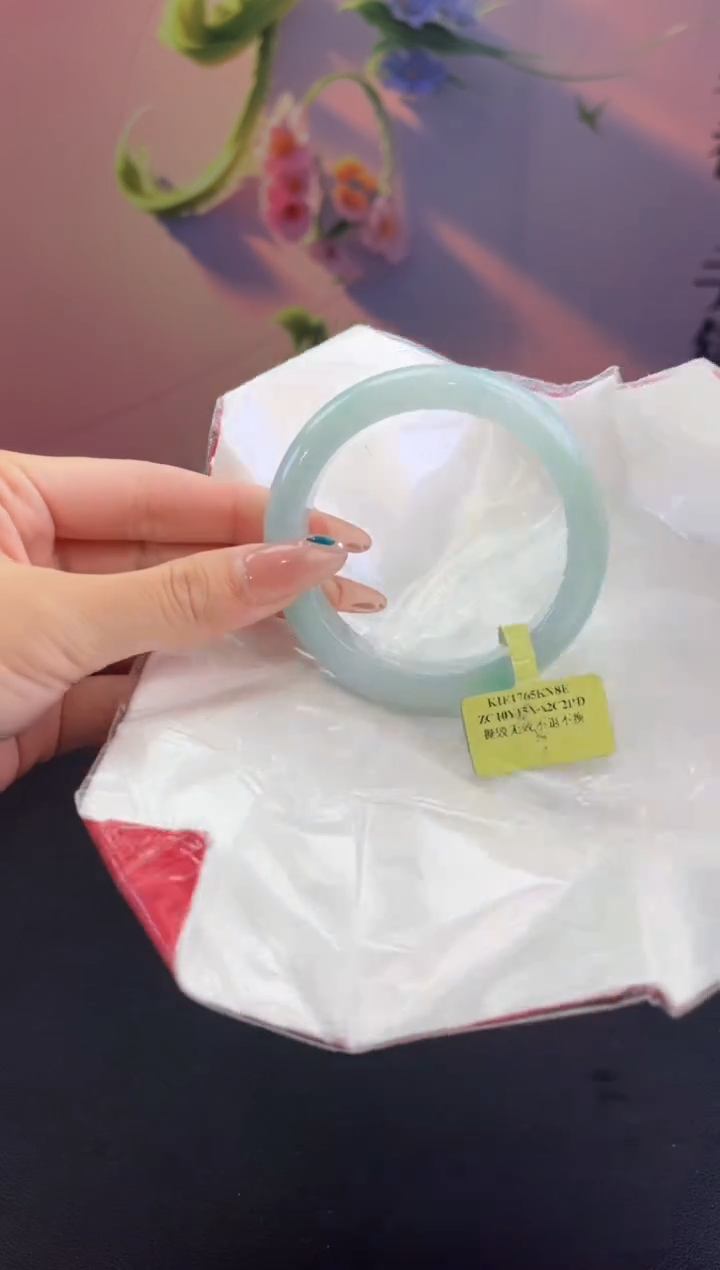 翡翠未镶嵌手镯翡翠手镯