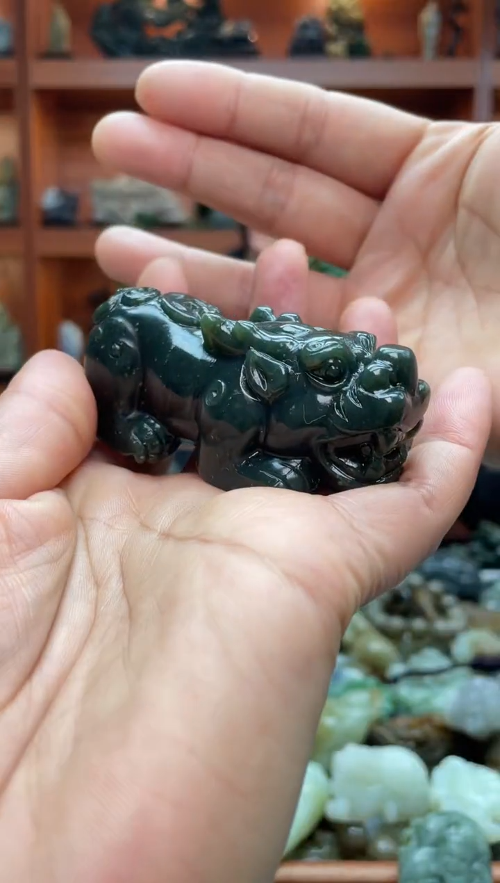 未镶嵌和田玉把件1