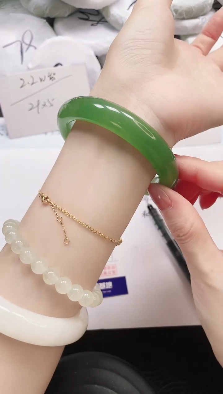 石英质玉手镯未镶嵌D115-60