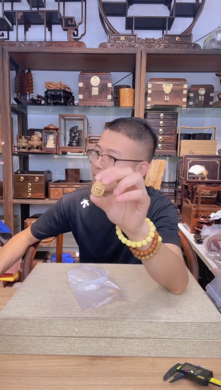 乌木类书架342老山檀小猫头鹰