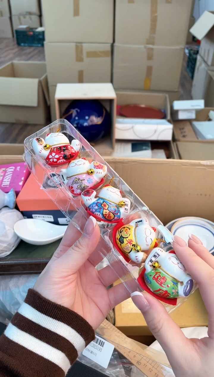 摆件四**李如图所示 米妮甄选