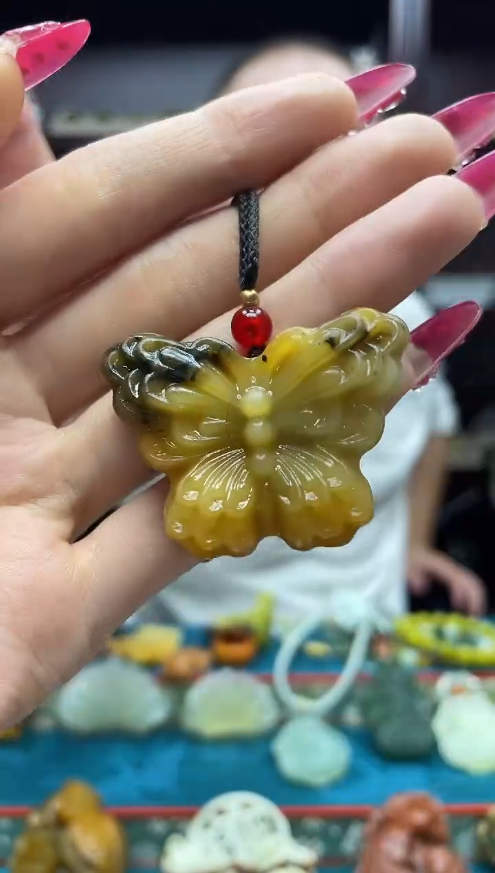 未镶嵌岫玉吊坠·