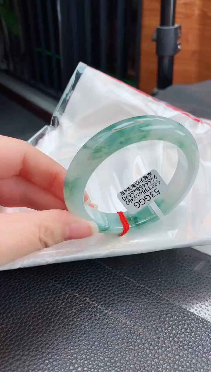 【闪购商品】翡翠手镯未镶嵌缅甸天然翡翠A货手镯