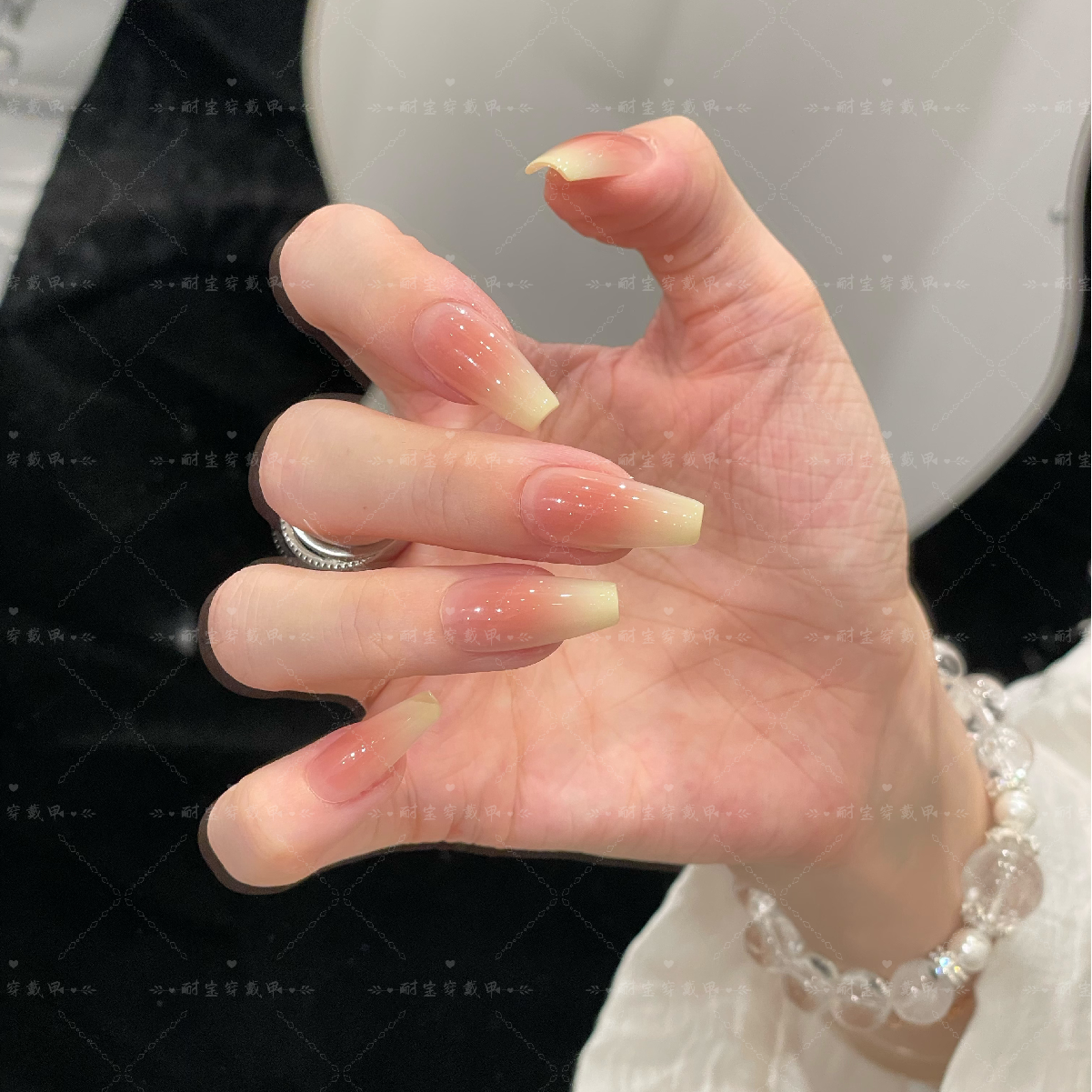 【奶黄包】手工穿戴甲新短款美甲片猫眼可爱高级彩色显手白