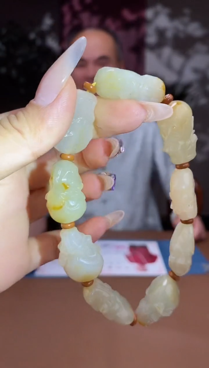 和田玉未镶嵌颈饰A820