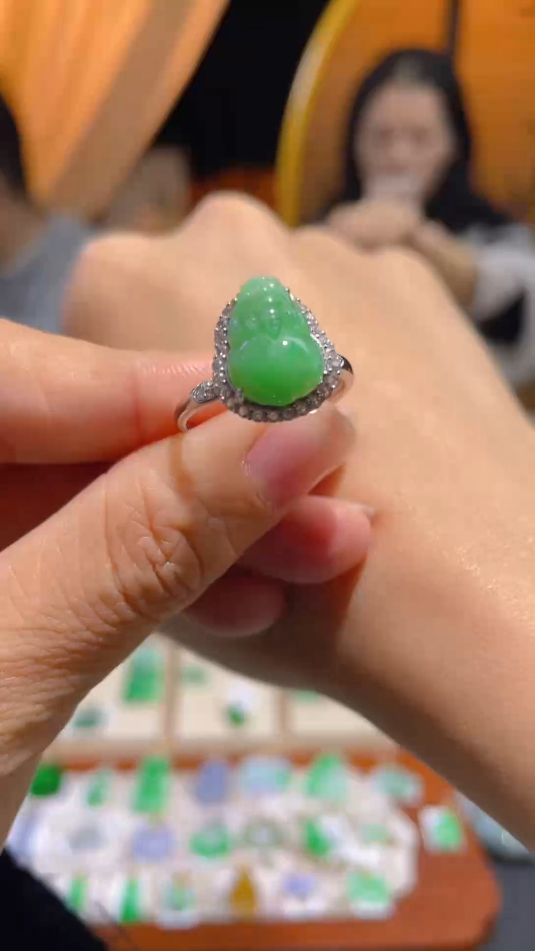 【闪购商品】翡翠颈饰未镶嵌假一赔三