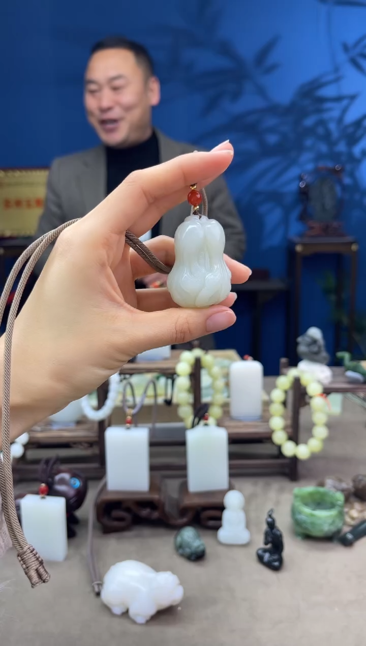 【闪购商品】和田玉颈饰未镶嵌1