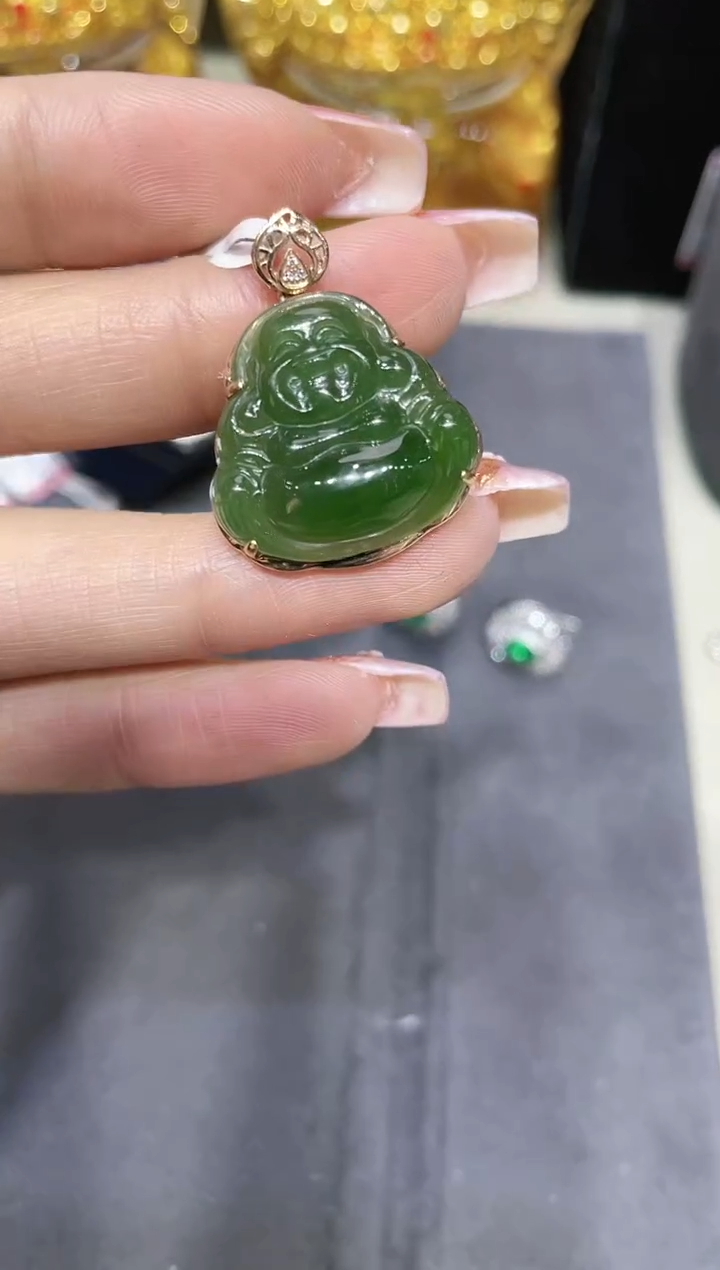 【闪购商品】和田玉吊坠18K金镶嵌·