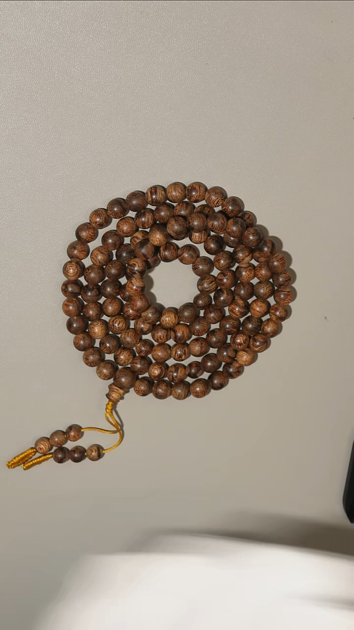 沉香手串柬埔寨金星菩萨棋沉水0.7多圈手串27克+