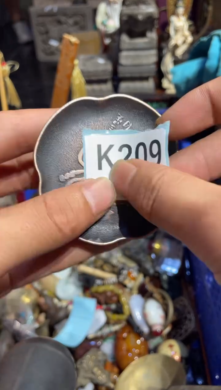 瓷片人***?表姐直播所见所得