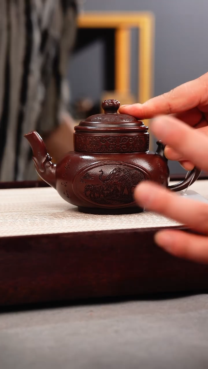 茶壶紫砂古乌泥 酒樽壶 太平有象