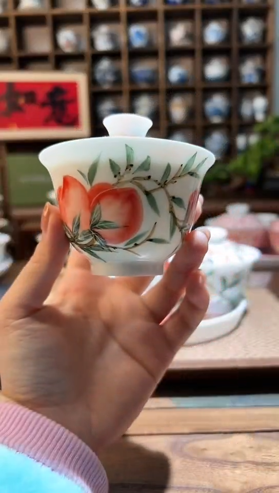 【闪购商品】手绘桃子小元宝盖碗