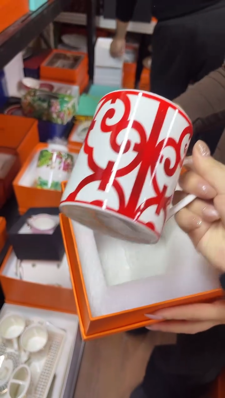 杯鸿辉家品牌瓷器，京东包邮！