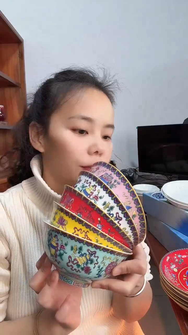 陶瓷珐琅彩八宝纹五个套组