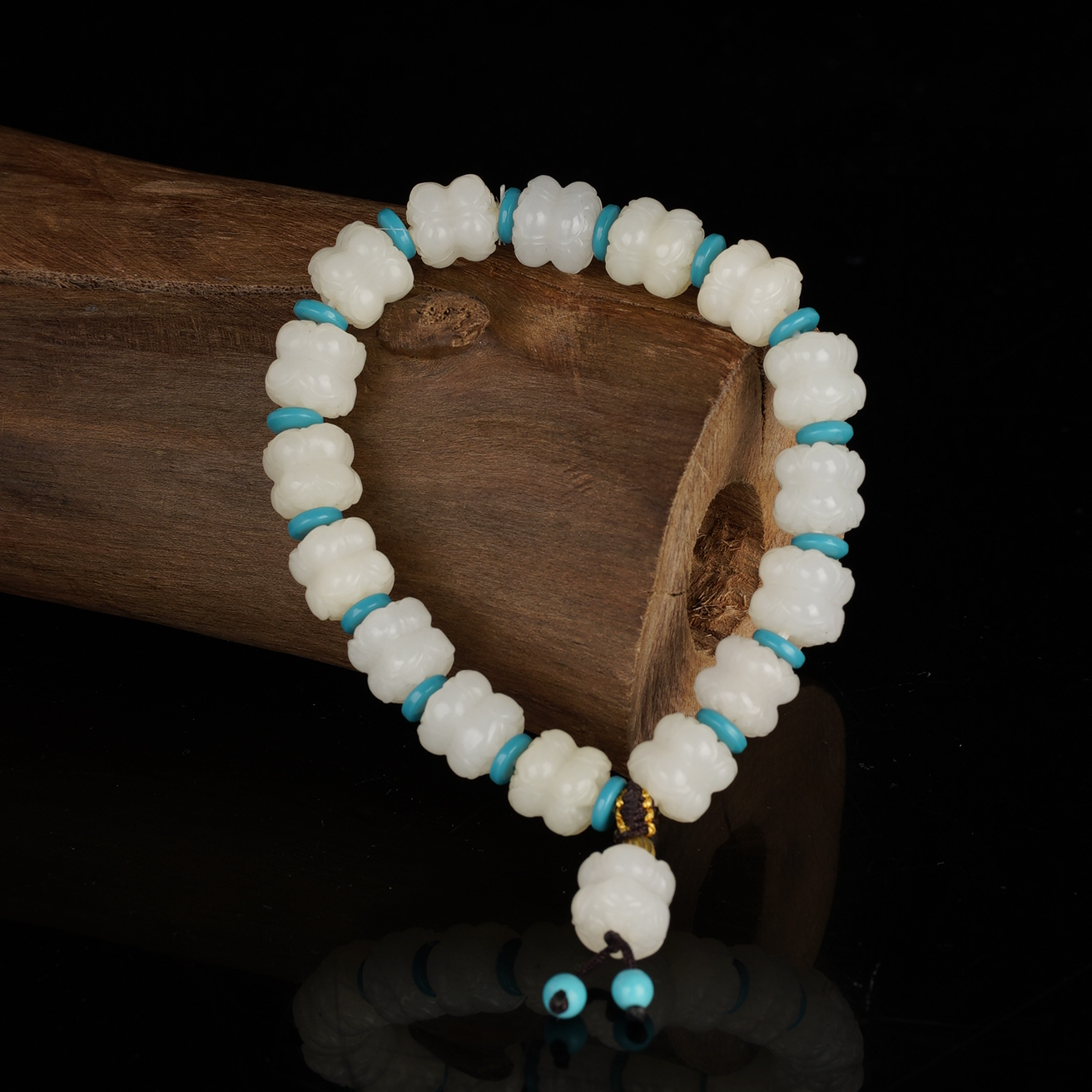 XL03164二十世纪和田玉莲花手串