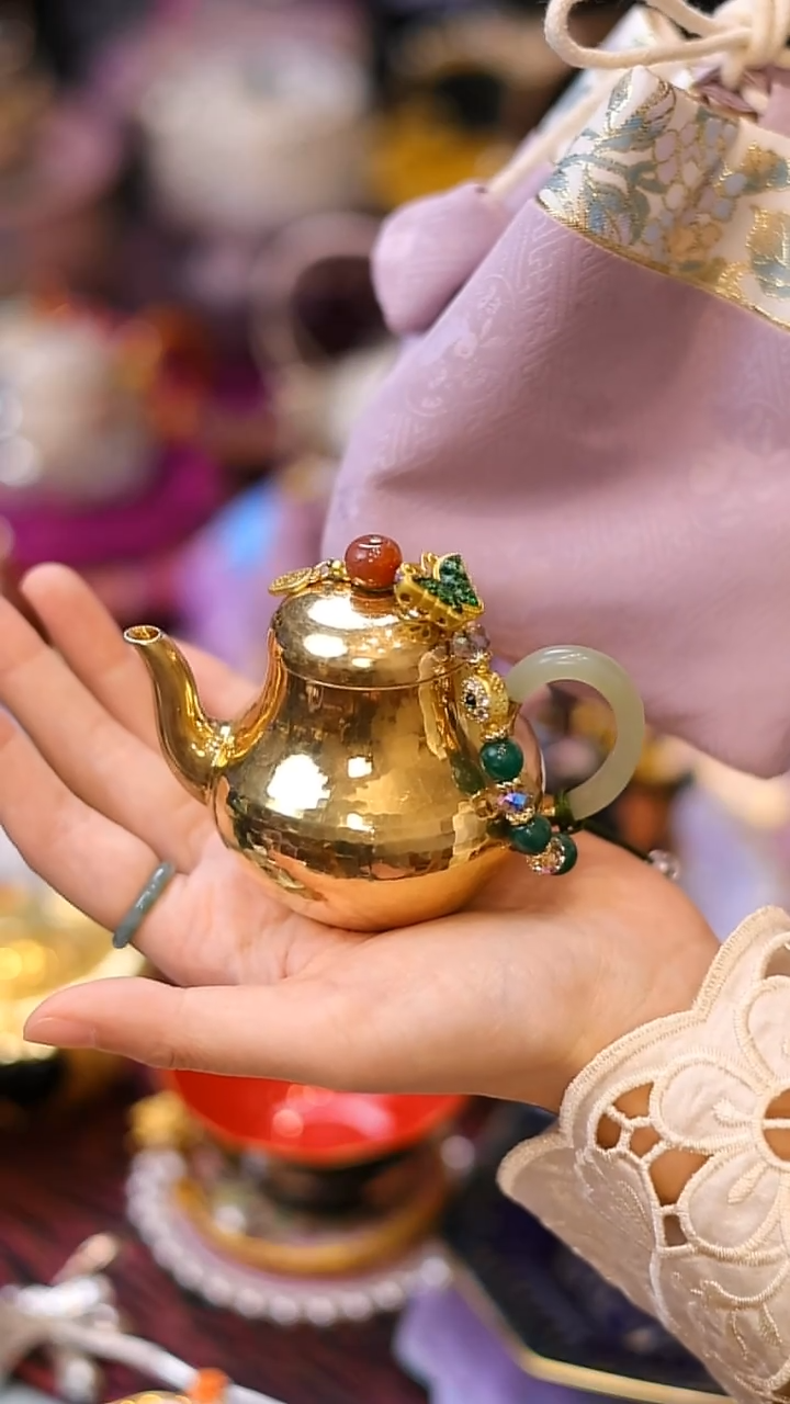 【闪购商品】摆件山怂阿卿直播间@@钛壶+包+提溜