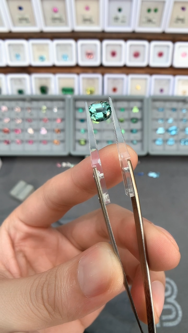 【闪购商品】定制碧玺裸石未镶嵌2.21ct